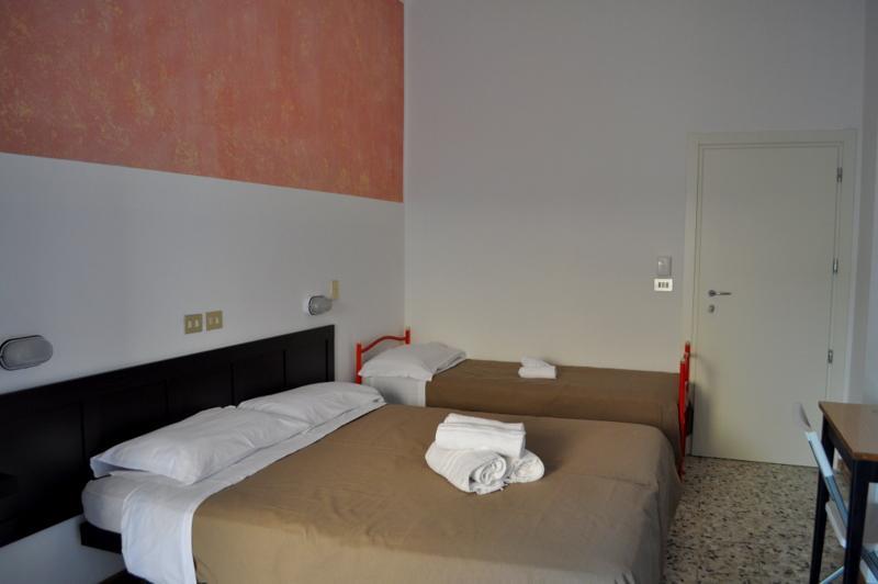 Hotel Urano Cattolica Buitenkant foto