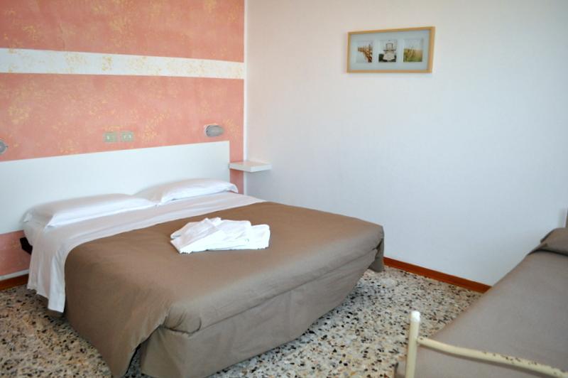 Hotel Urano Cattolica Buitenkant foto