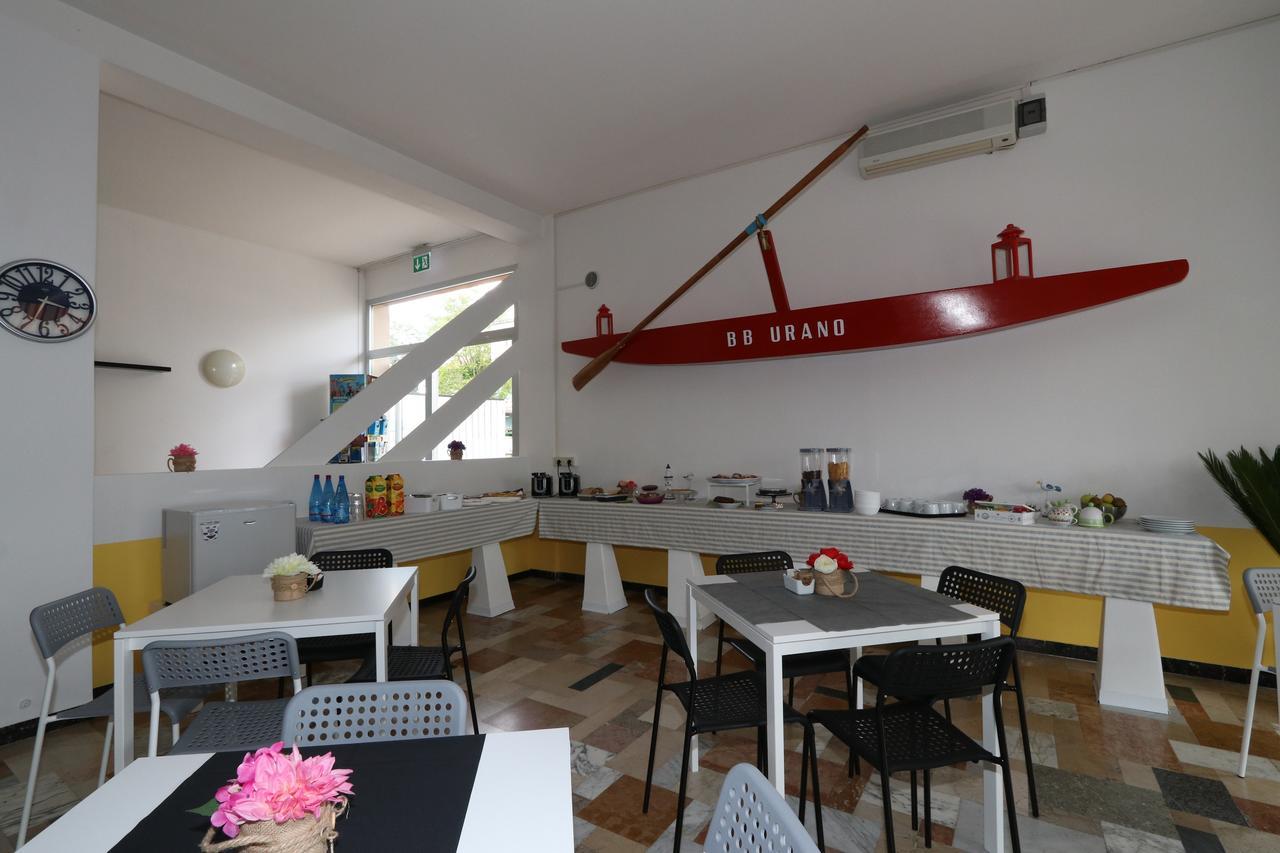 Hotel Urano Cattolica Buitenkant foto