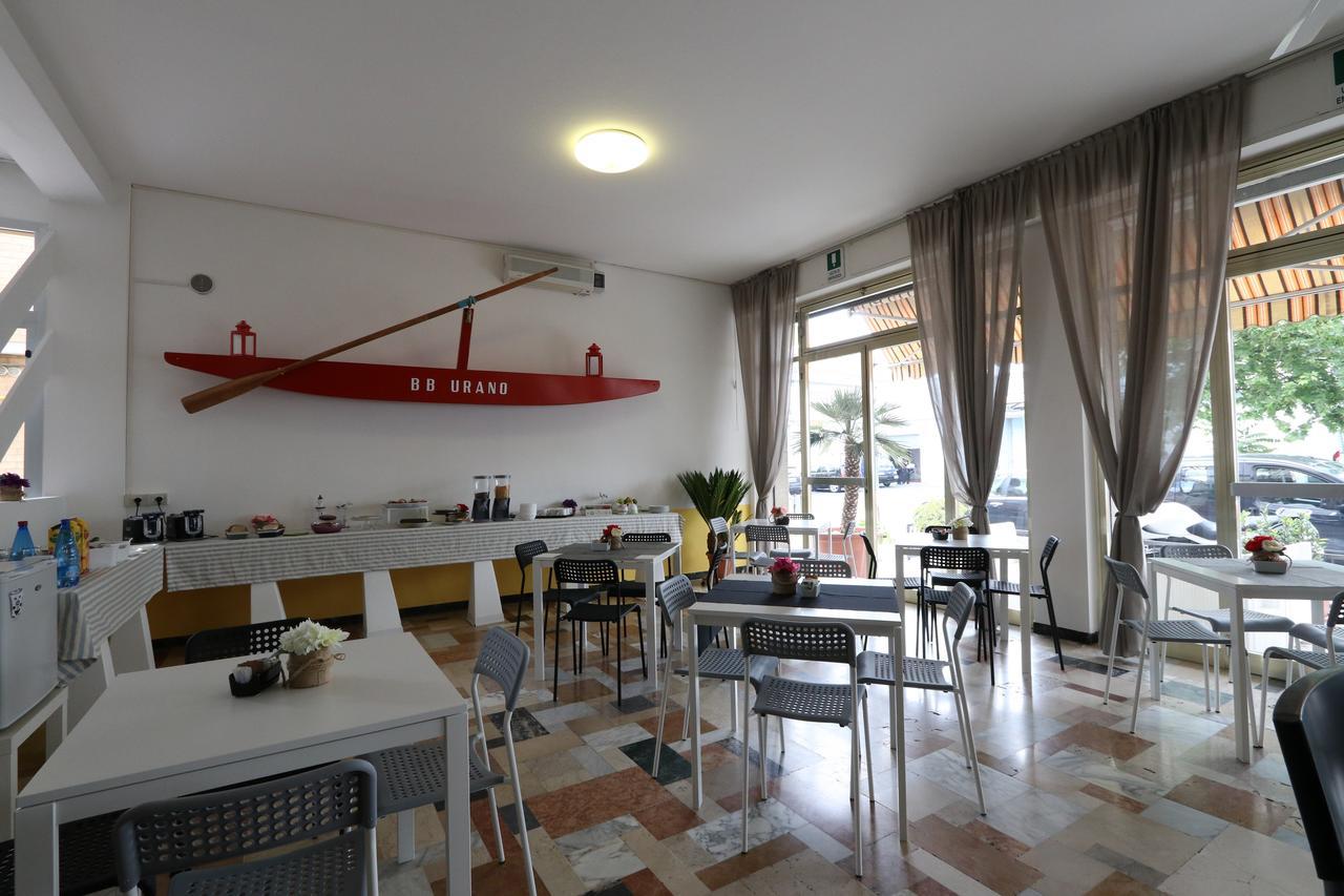 Hotel Urano Cattolica Buitenkant foto