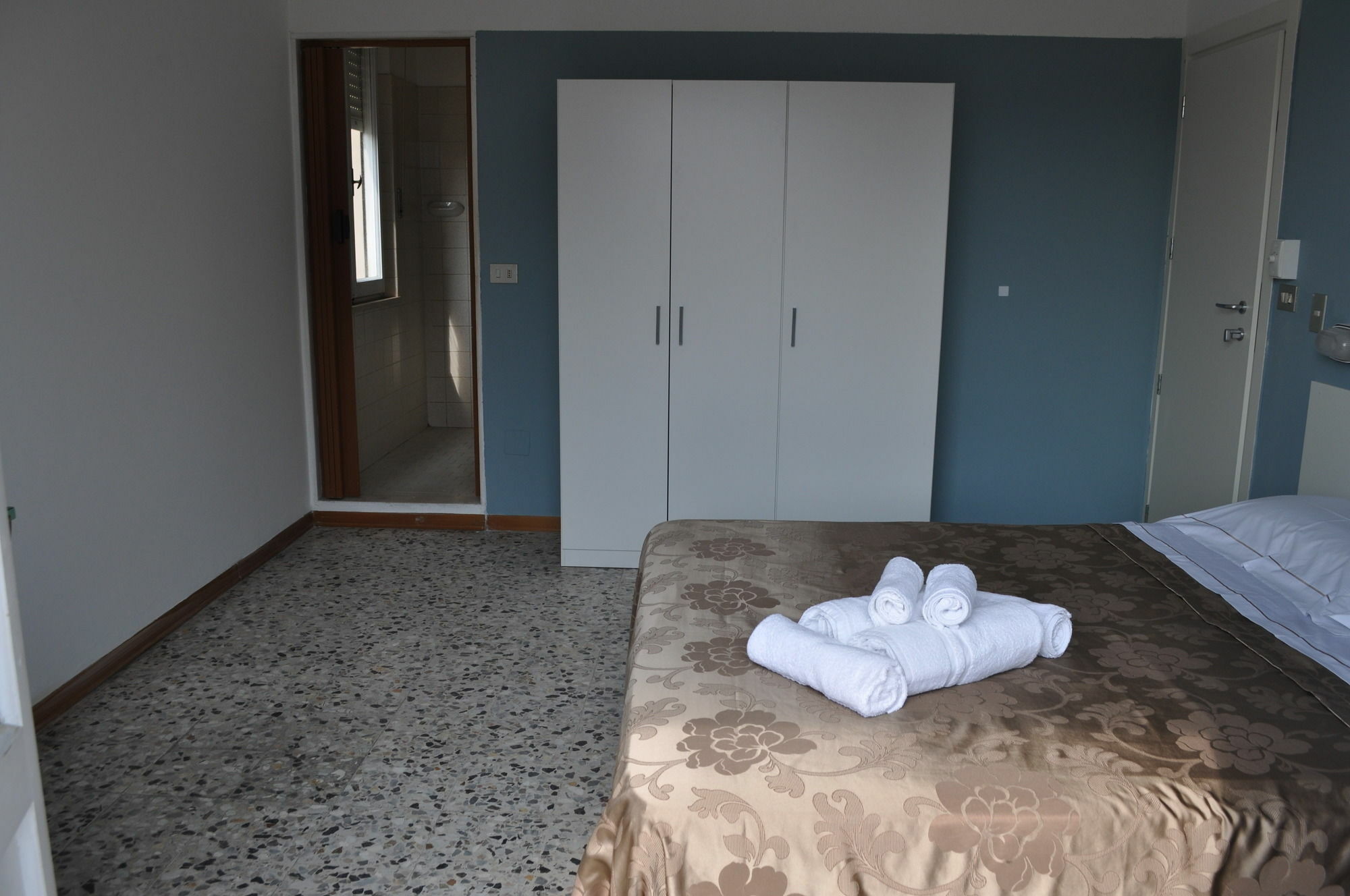 Hotel Urano Cattolica Buitenkant foto